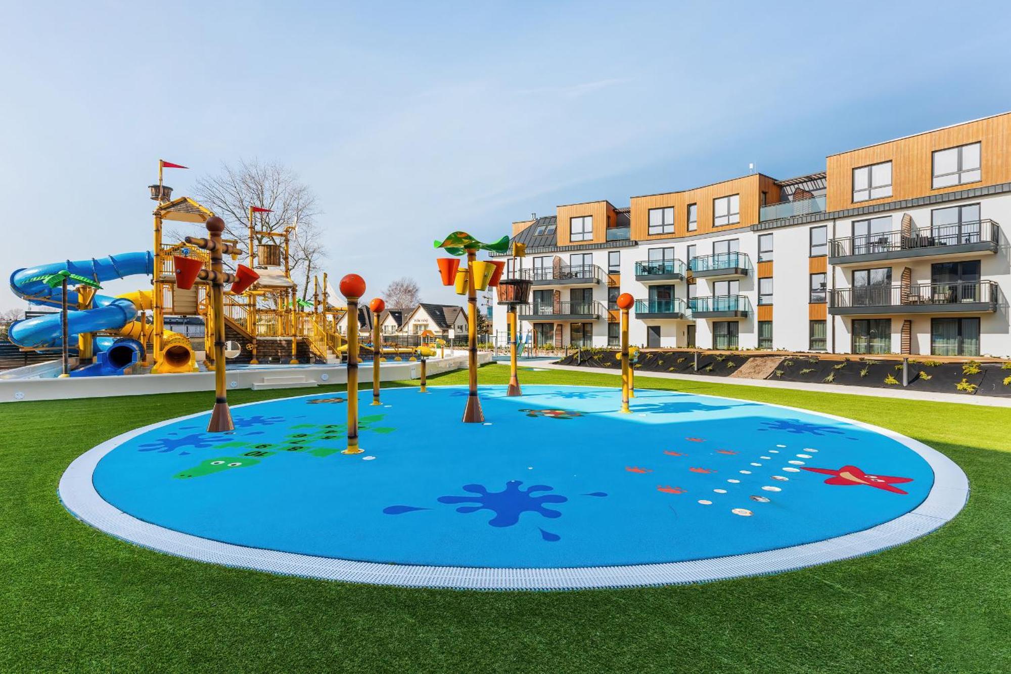 Sunny Apartments In Bel Mare Resort By Noclegi Renters Miedzyzdroje Exteriör bild
